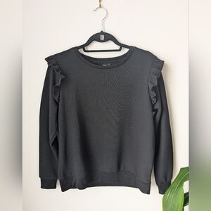 Icone by Simons Black ribbed ruffle shoulder sweater - sz L